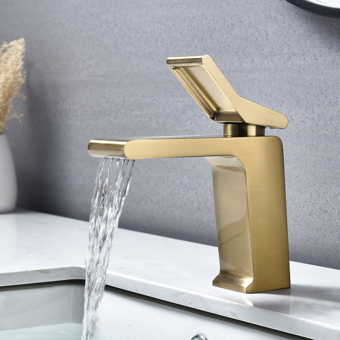 How to Choose the Right Bathroom Faucet: A No-Nonsense Guide