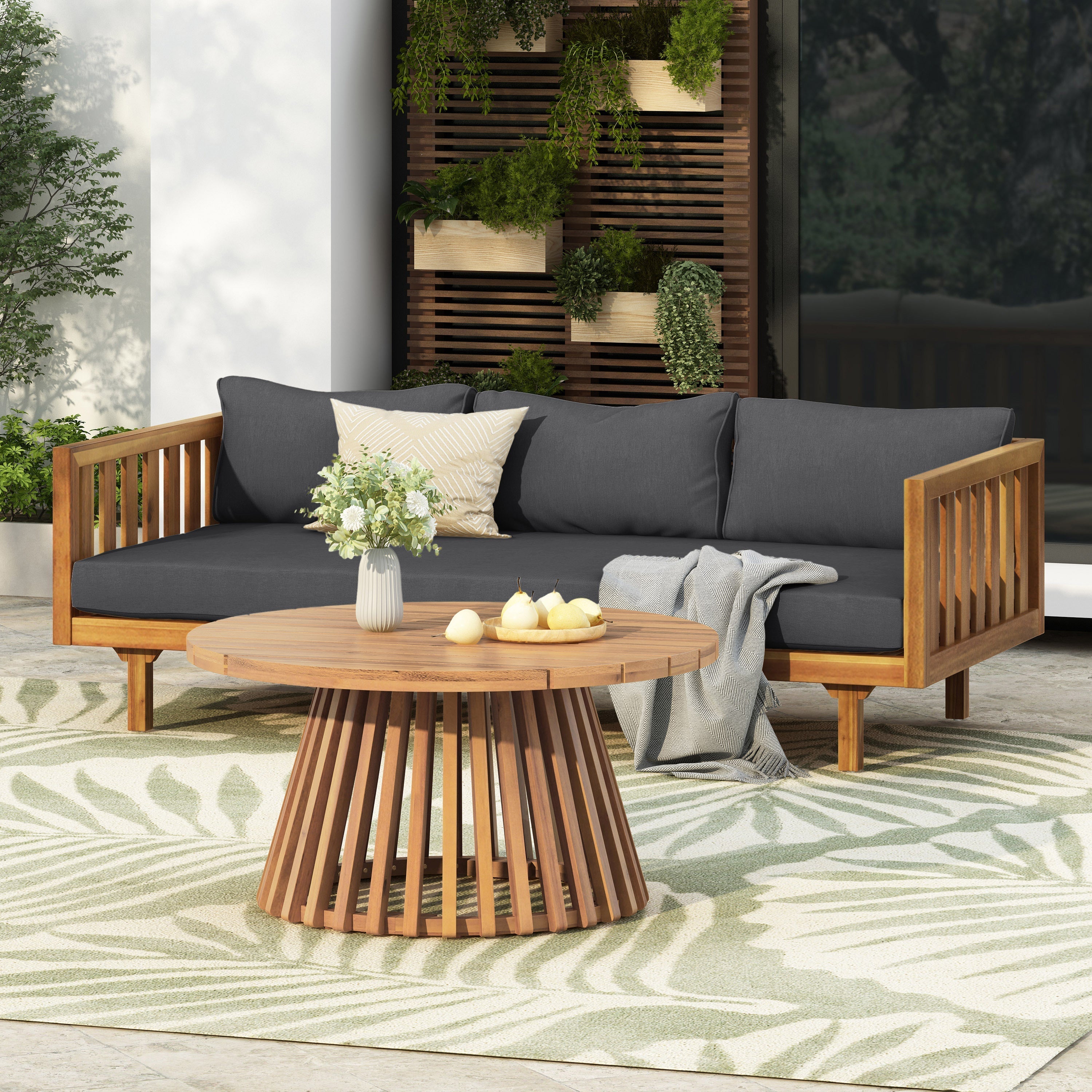 How to Build the Perfect Outdoor Living Space on Any Budget