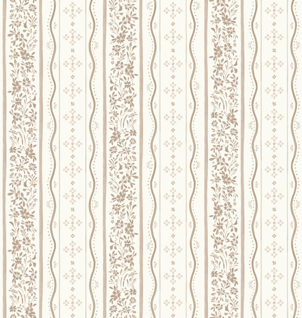 Este Wallpaper by Hufton Studio