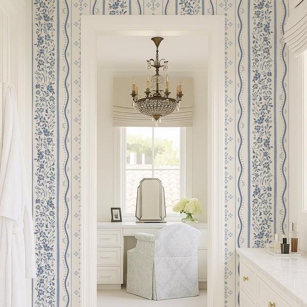 Este Wallpaper by Hufton Studio